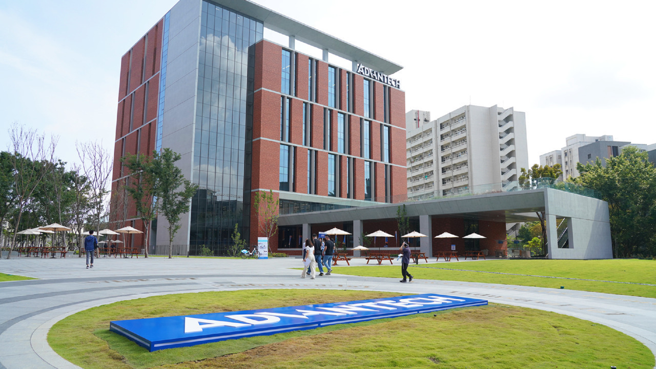 Advantech 社の事例に関するビデオを見る